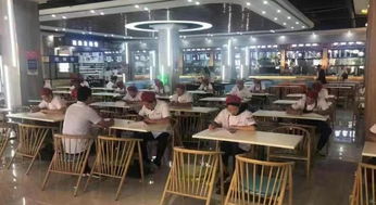 筑牢校园食品安全防线，后勤餐饮服务中心开展食品安全知识月考核